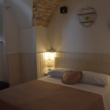 Piccola Pietra Apartment มาร์ตินาฟรังกา ภายนอก รูปภาพ